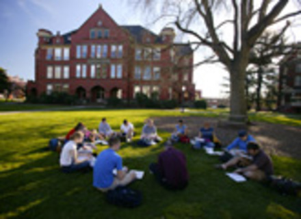 東京国際大学の特長２