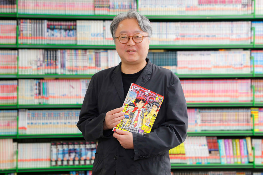 宝塚大学の先生