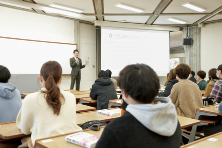 松山大学 【財務会計論I】財務諸表がどのように作成されているかを学修。3年次以降の応用科目への基礎として位置づけられる重要な科目です