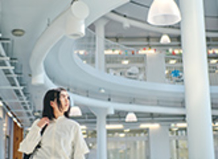 麗澤大学の特長１