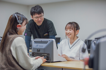 北海道医療大学 専門的な学びの中で思考力を身につける