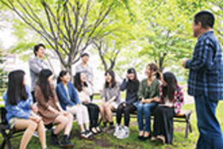 北星学園大学 経済学的思考とグローバルな感覚を育成。人文社会への広い知的関心にも応えます