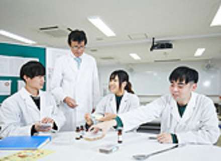 甲子園大学の特長１