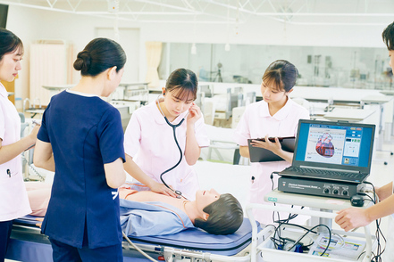 人間環境大学 実際の現場に基づいた多種多様な実習室、トレーニングルームで着実にスキルアップを目指します