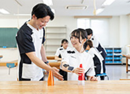 アール医療専門職大学の特長２