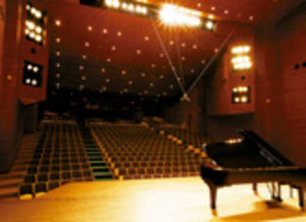 名古屋芸術大学の特長２