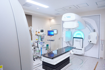 麻布大学 最新の医療設備を備えた附属動物病院や産業動物臨床教育センターで、最先端の獣医診療技術を学びます