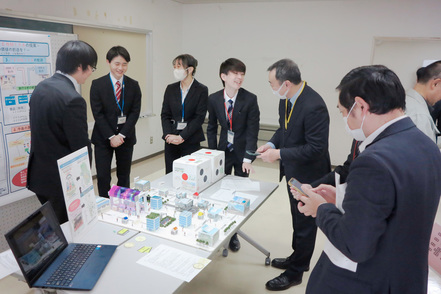 宇都宮共和大学 まちづくりや活性化を様々な場で提案していきます。宇都宮市の「大学生によるまちづくり提案」では本学が10年連続入賞