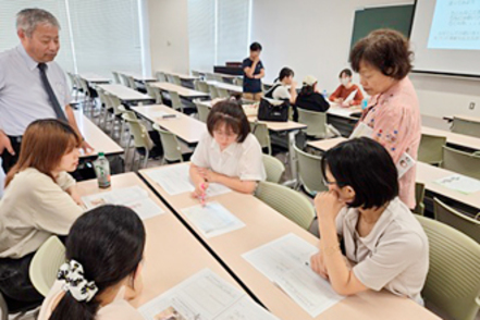 宇都宮共和大学 子育て支援研究センターでは在学中はもちろん、卒業後もみなさんの成長を支援していきます