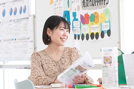 安田女子大学 【管理栄養学科】講義・実験・実習で実践力と応用力を養成。食を通じて健康を実現できる管理栄養士を育てます