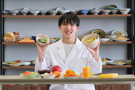 四国大学 健康栄養学科では、管理栄養士の多様なニーズに対応するため、スポーツ栄養や食品開発に関するコース別科目を展開しています