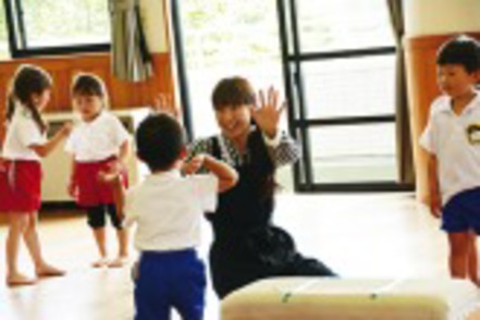 開智大学 保育士、幼稚園教諭など、取得希望資格ごとに豊富な実習の機会があり、実践的な技術を現場で身につけることができます