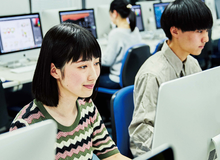 横浜美術大学の特長３