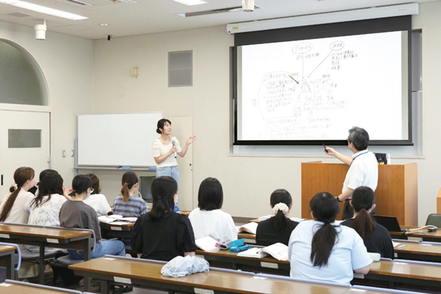 郡山女子大学 福祉の視点から生活支援を学び、地域社会で活躍する力を育む【生活科学科 社会福祉専攻】