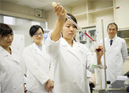 日本栄養大学の特長１