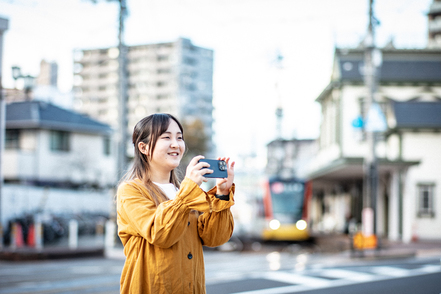 松山東雲女子大学 【地域イノベーション専攻】フィールドワークをはじめとした教室を飛び出して学ぶ「アクティブラーニング」