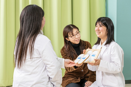 びわこリハビリテーション専門職大学 話す、聴く、食べる、のスペシャリスト！保健、福祉施設、教育機関など幅広い領域でも活躍できる言語聴覚士を育成