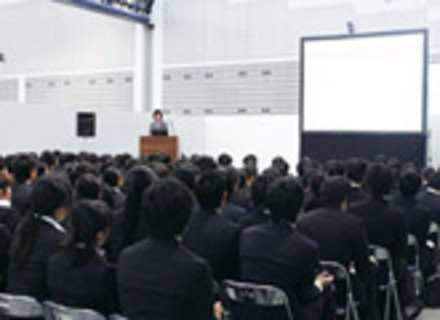 桜の聖母短期大学の特長１