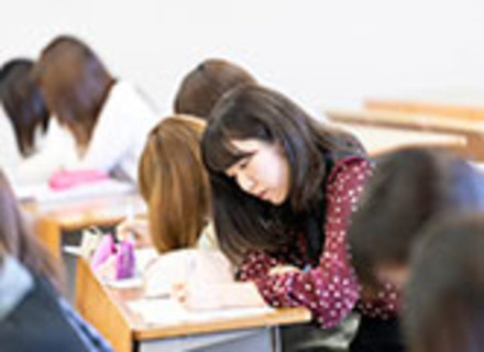 桜の聖母短期大学の特長２