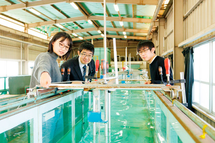 足利大学 風力発電と波力発電の研究を通して、再生可能エネルギー利用の未来を考える