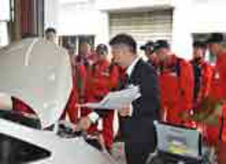 中日本自動車短期大学の特長２