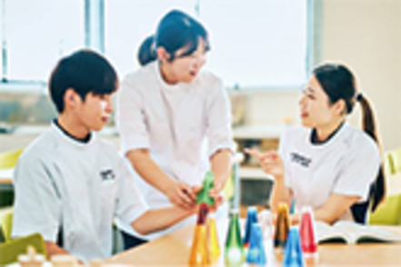 吉備国際大学 【作業療法学専攻】人間科学の幅広い視点を備え、地域社会で暮らす人々の健康と幸福に資する作業療法士を養成