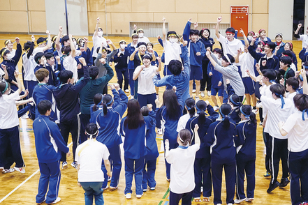 山口学芸大学 スポーツレクリエーション大会。1～3年生の縦割りチーム対抗の運動会で、「元気・やる気・本気」があふれる行事