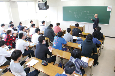 岡山商科大学 自由度の高いカリキュラム