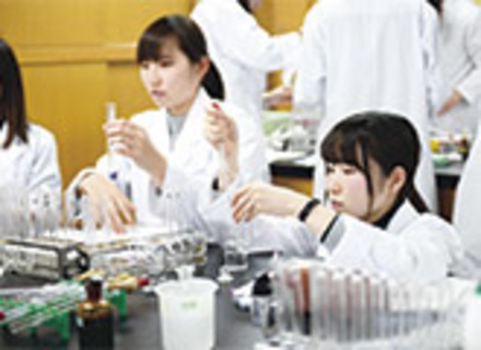 日本栄養大学短期大学部の特長１