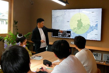 福山平成大学 ゼミで企業を訪問し、仕事や社風、現場での学びを体験