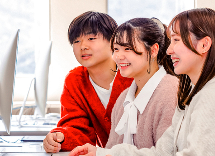 山口芸術短期大学の特長２