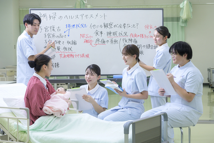 青森中央学院大学 現場に近い学びで、看護力を磨く