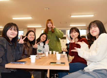 日本保健医療大学の特長２