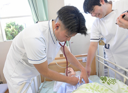 日本保健医療大学の特長３