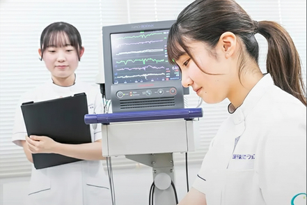 北海道千歳リハビリテーション大学 医療現場で求められる責任感やチームワークを身につけ、実習に必要な姿勢を養います。