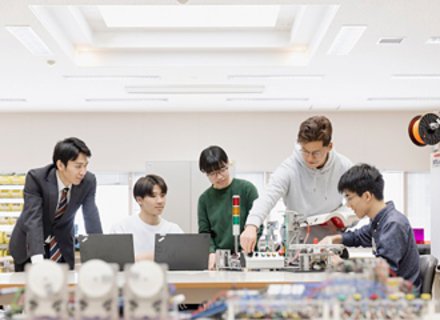 北海道職業能力開発大学校の特長１