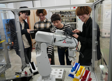 新潟職業能力開発短期大学校の特長１