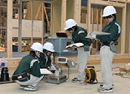 関東職業能力開発大学校の特長３