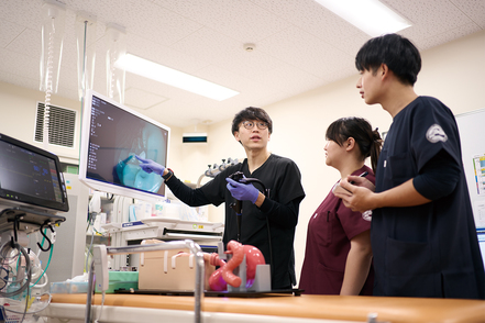 東北医科薬科大学 先進医療と地域医療を様々な実習の中で学びます。