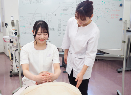 山野美容芸術短期大学の特長１