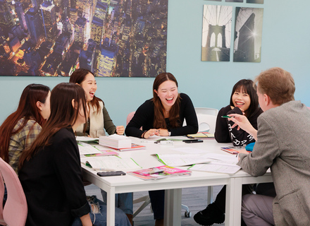 山野美容芸術短期大学の特長２