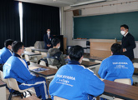 高山自動車短期大学の特長２