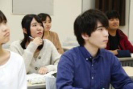 日本大学（通信教育部） 通信制も通学制と同じように学べます。駅から3分の市ヶ谷キャンパスは日本では珍しい通信制大学の独立したキャンパスです