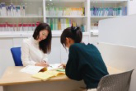 日本大学（通信教育部） 全国の主要都市で学修（入学）相談会を開催。指導員が相談に応じています