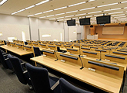 法政大学（通信教育部）の特長２