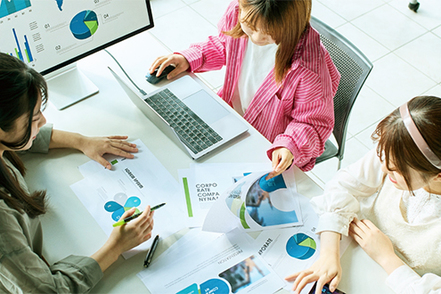 愛知産業大学（通信教育課程） 文理融合の横断的教育で、データ分析力を養い、新たなサービスや手法を創出