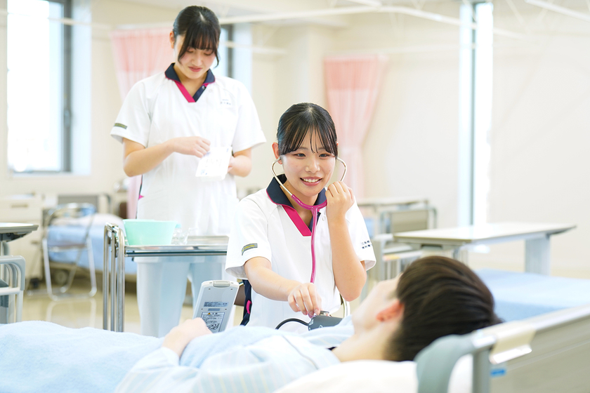 三条看護・医療・歯科衛生専門学校の学生