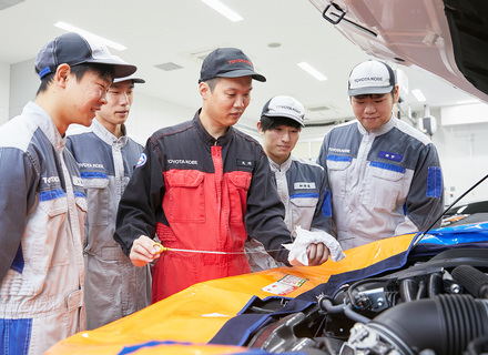 トヨタ神戸自動車大学校の特長１