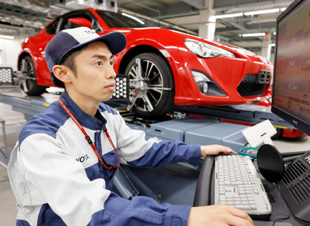 トヨタ神戸自動車大学校の特長３