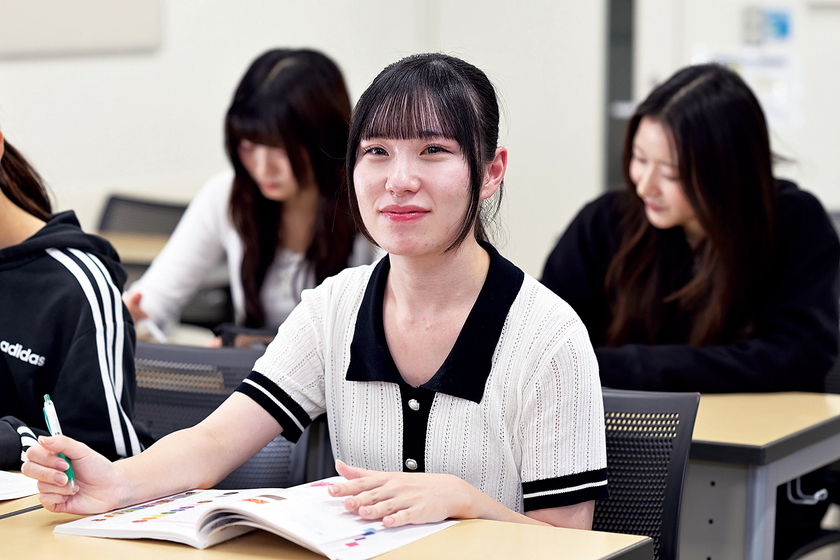 東京ホテル・トラベル・鉄道専門学校の学生